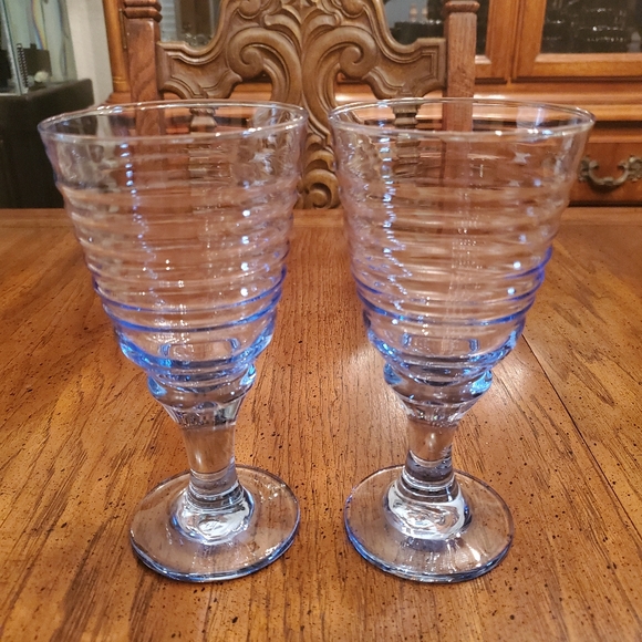Vintage blue water goblets - Picture 2 of 2
